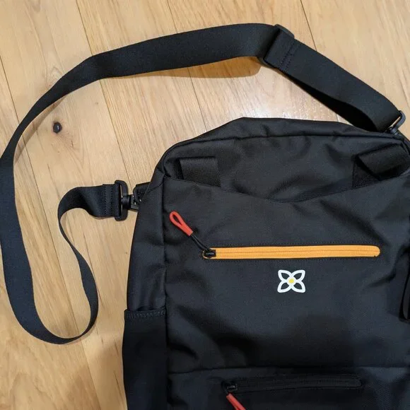 Sherpani Camden Convertible Backpack - Black with Color Accents - Picture 11 of 12